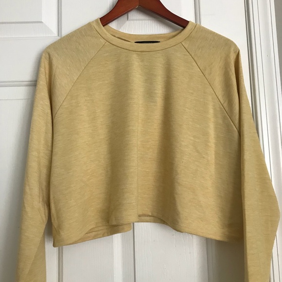 Forever 21 yellow long sleeve crop top - Picture 1 of 2